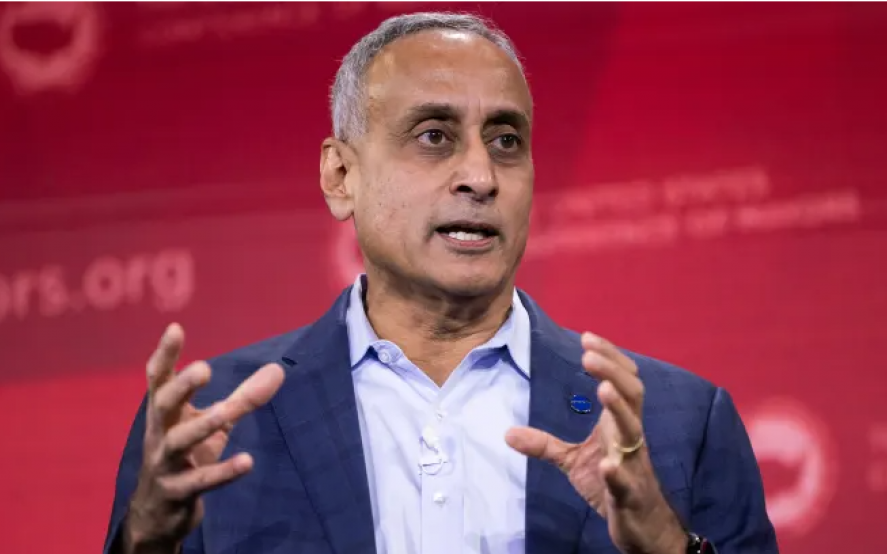 Prabhakar Raghavan, vicepresidente senior de Google, habla durante la reunión de invierno de la Conferencia de Alcaldes de EE. UU. en Washington, DC, EE. UU.ption...